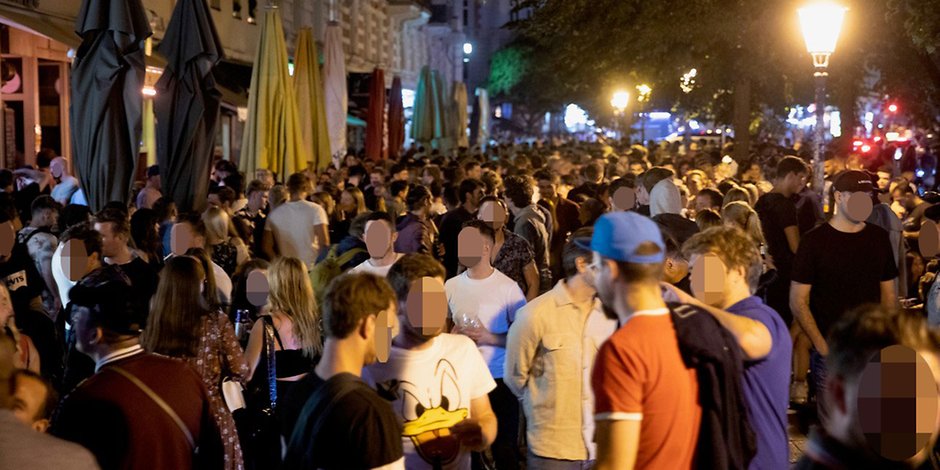 Rave Party Schanzenviertel - Hamburg Im Party Modus Update Massen Auf Den Strassen Polizei Sperrt Bereich Ab Mopo