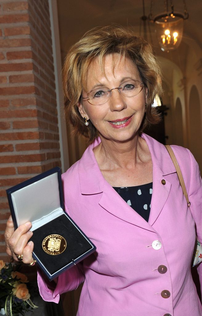 Die Fernsehmoderatorin Maria Freifrau von Welser wurde 2015 im Prinz-Carl-Palais in München mit der "Medaille für besondere Verdienste um Bayern in einem Vereinten Europa" geehrt. (Symbolbild)