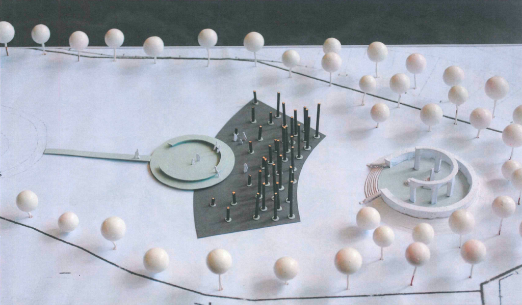 Das Modell zeigt, wie die Umgestaltung des Kriegerdenkmals einmal aussehen könnte.