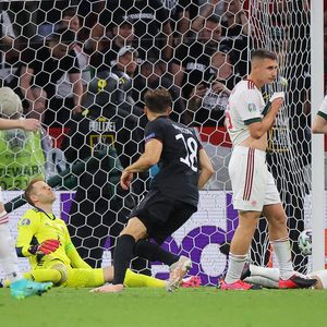 Leon Goretzka erzielt das 2:2 – Deutschland ist weiter