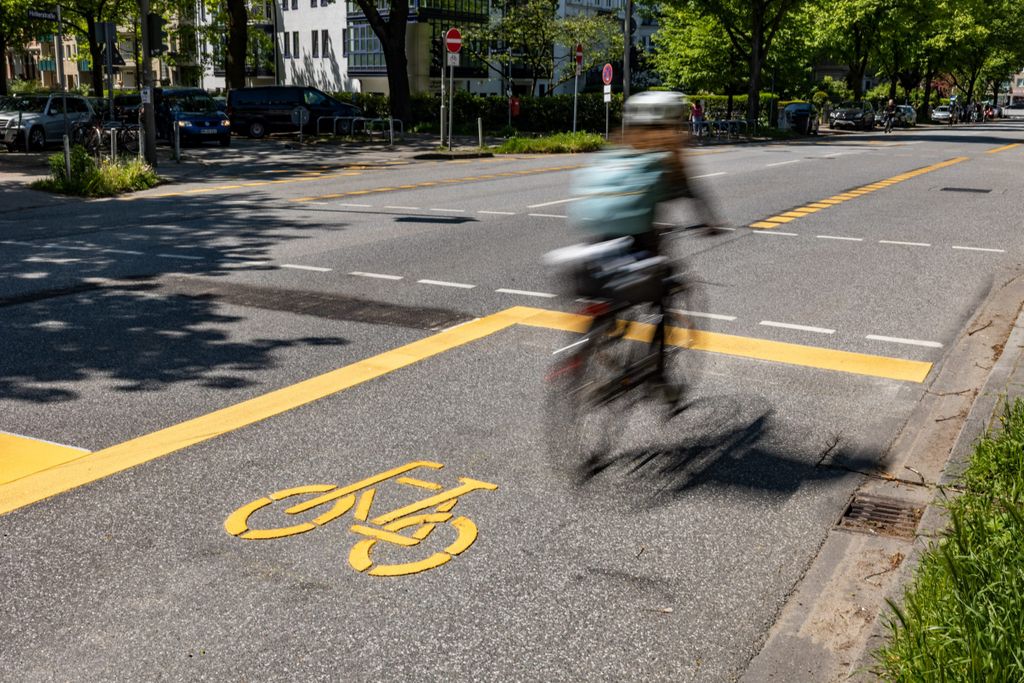 Pop-Up-Bikelane Hallerstraße