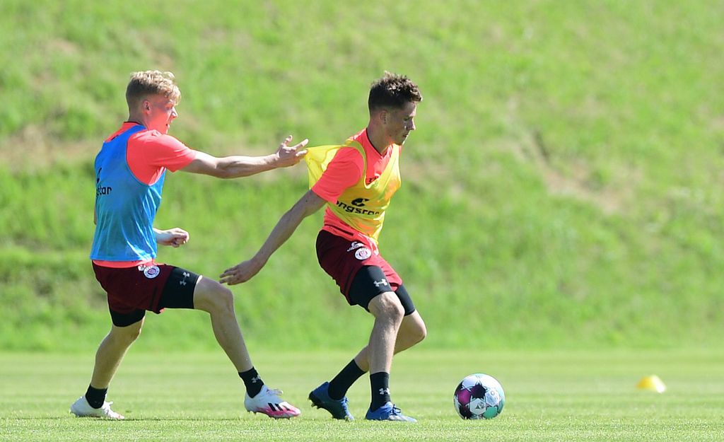 Jannes Wieckhoff (l.) und Christian Viet sollen in der kommenden Saison weiter Profi-Einsätze sammeln. 