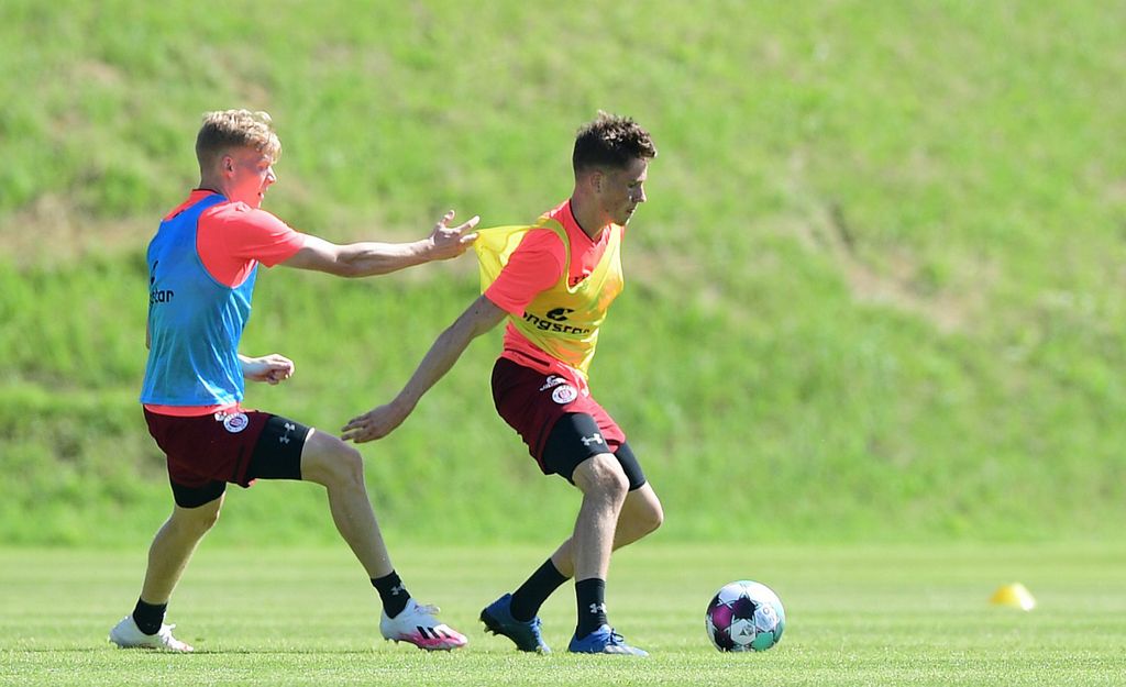 Jannes Wieckhoff (l.) und Christian Viet sollen in der kommenden Saison weiter Profi-Einsätze sammeln.