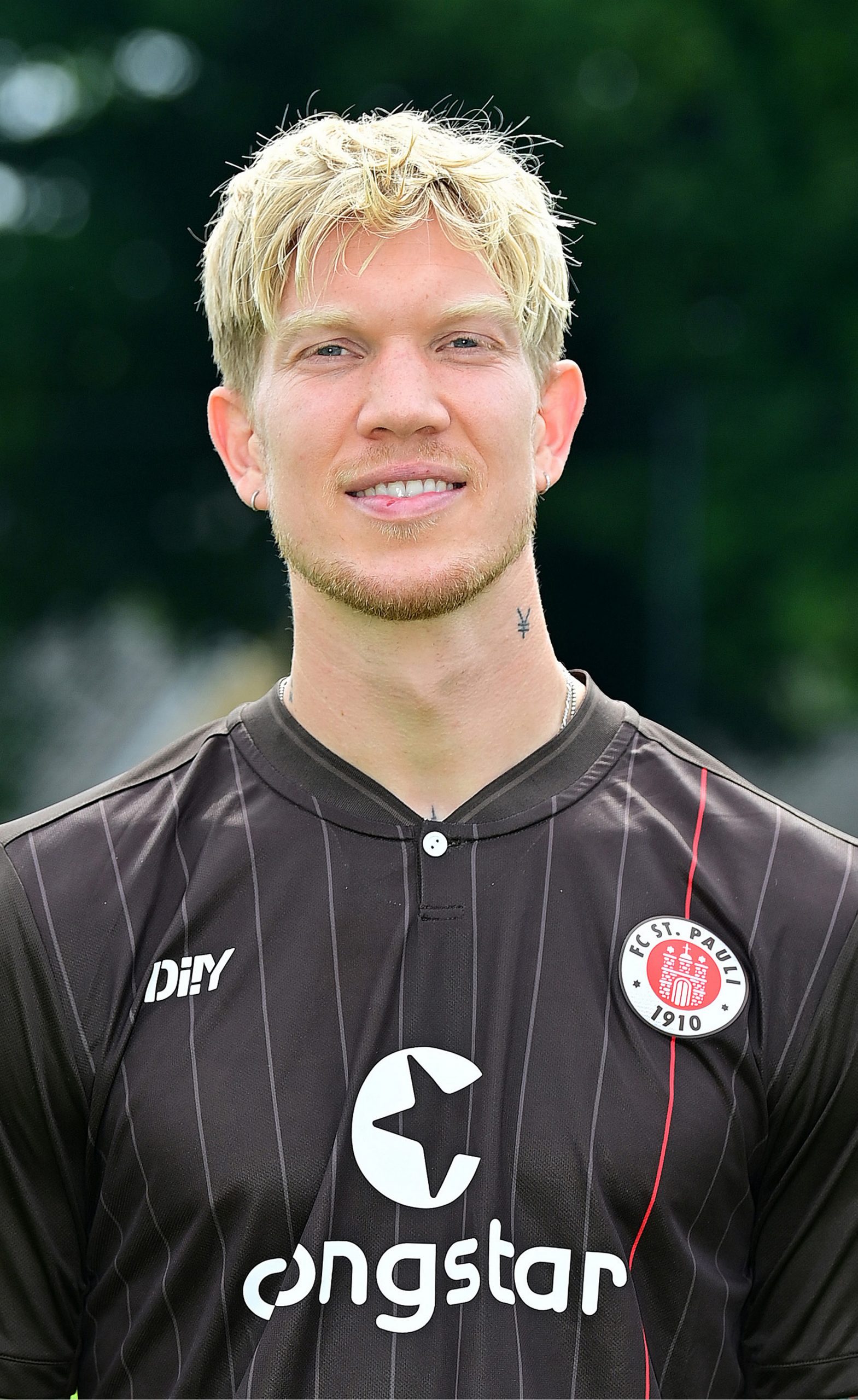 FC St. Pauli Simon Makienok