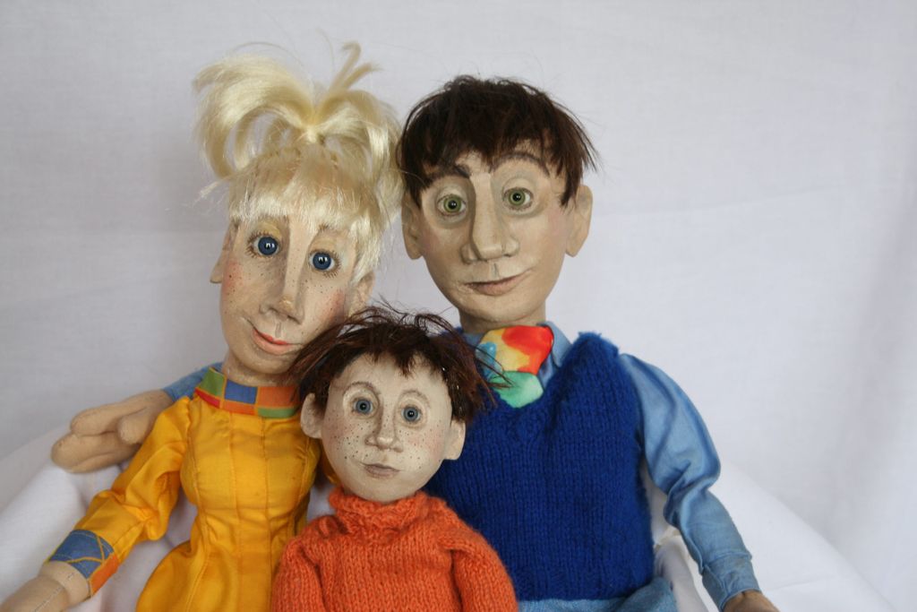 Drei Puppen