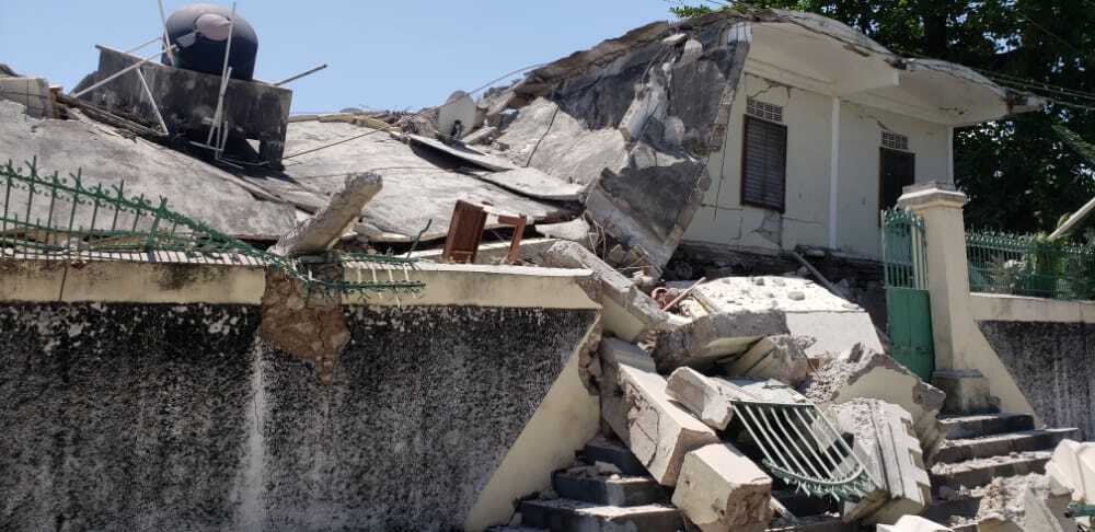 Haiti: Die Residenz des katholischen Bischofs ist nach dem Erdbeben der Stärke 7,2 beschädigt.