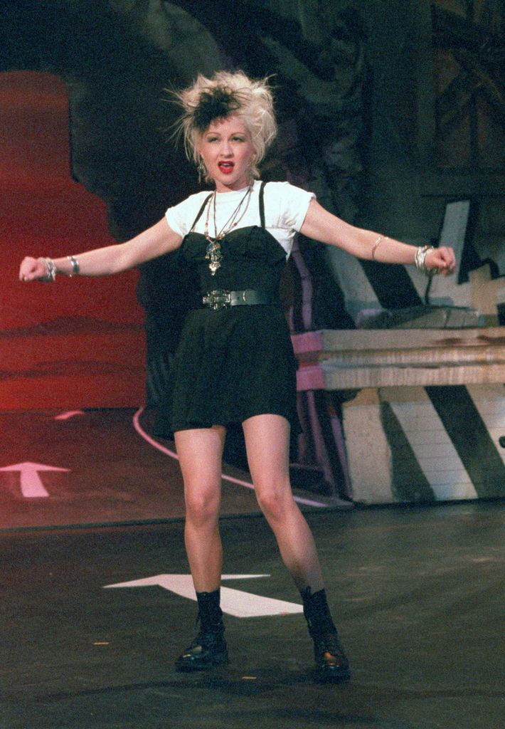 Die US-Popsängerin Cyndi Lauper während ihres Auftritts in der Fernsehshow "Wetten daß"