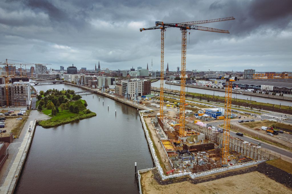 In der HafenCity entsteht Deutschlands größtes Holzhaus, das „Roots“.