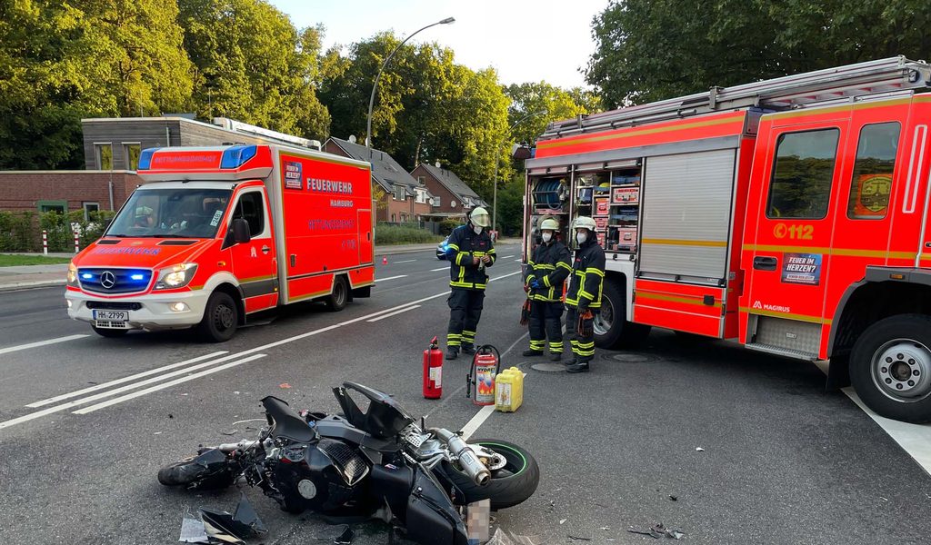 Hamburg Motorrad Kracht In Bus Biker In Lebensgefahr Mopo