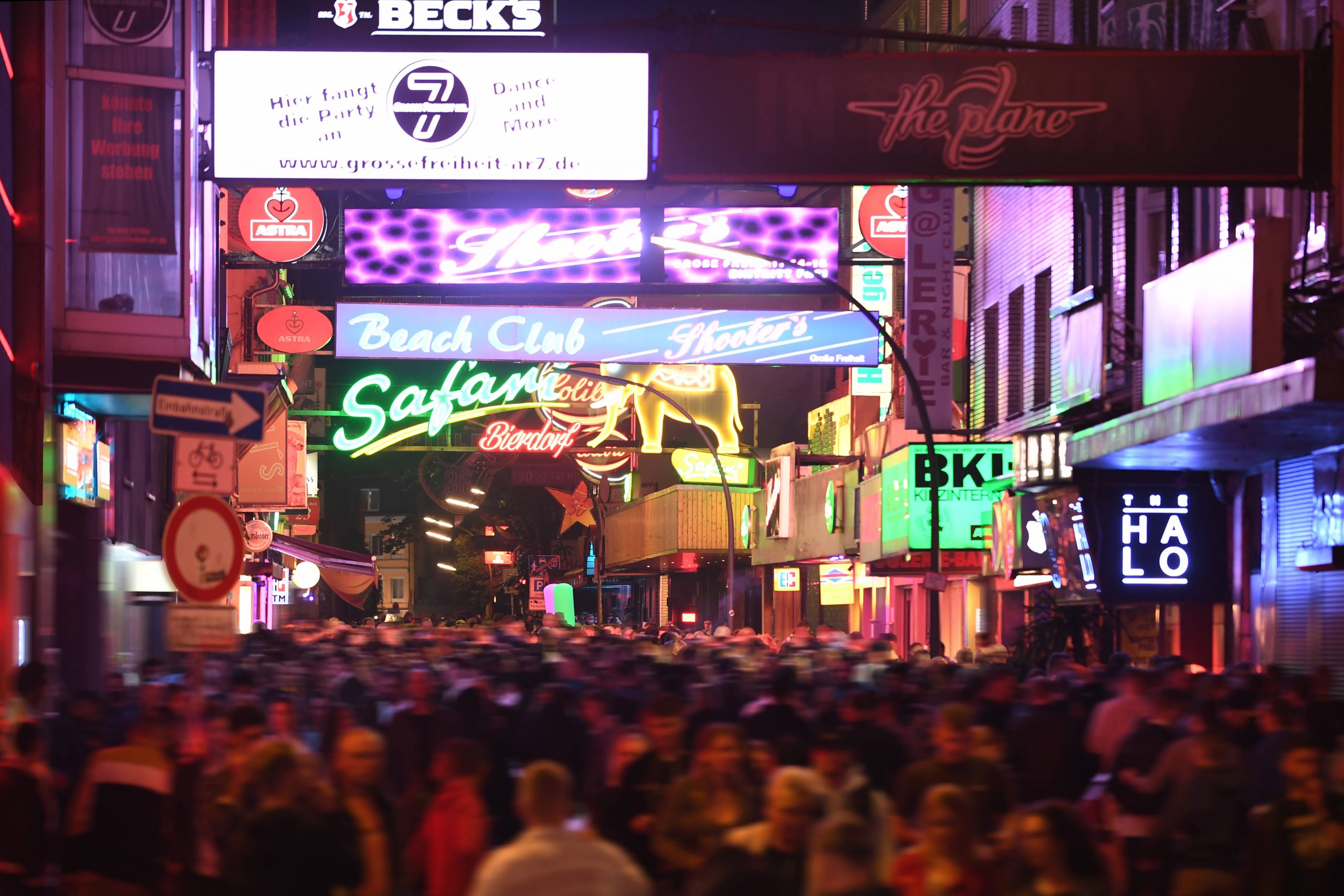 Hamburg Reeperbahn Menschen Corona