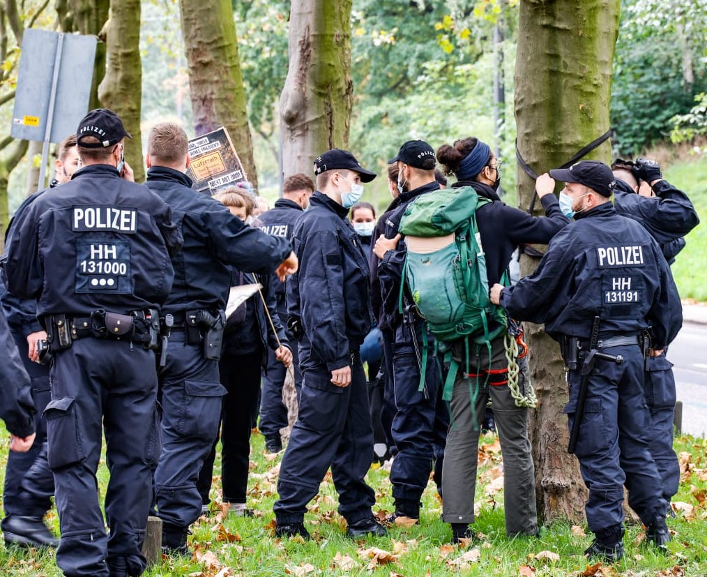 Polizeieinsatz am Gorch-Fock-Wall