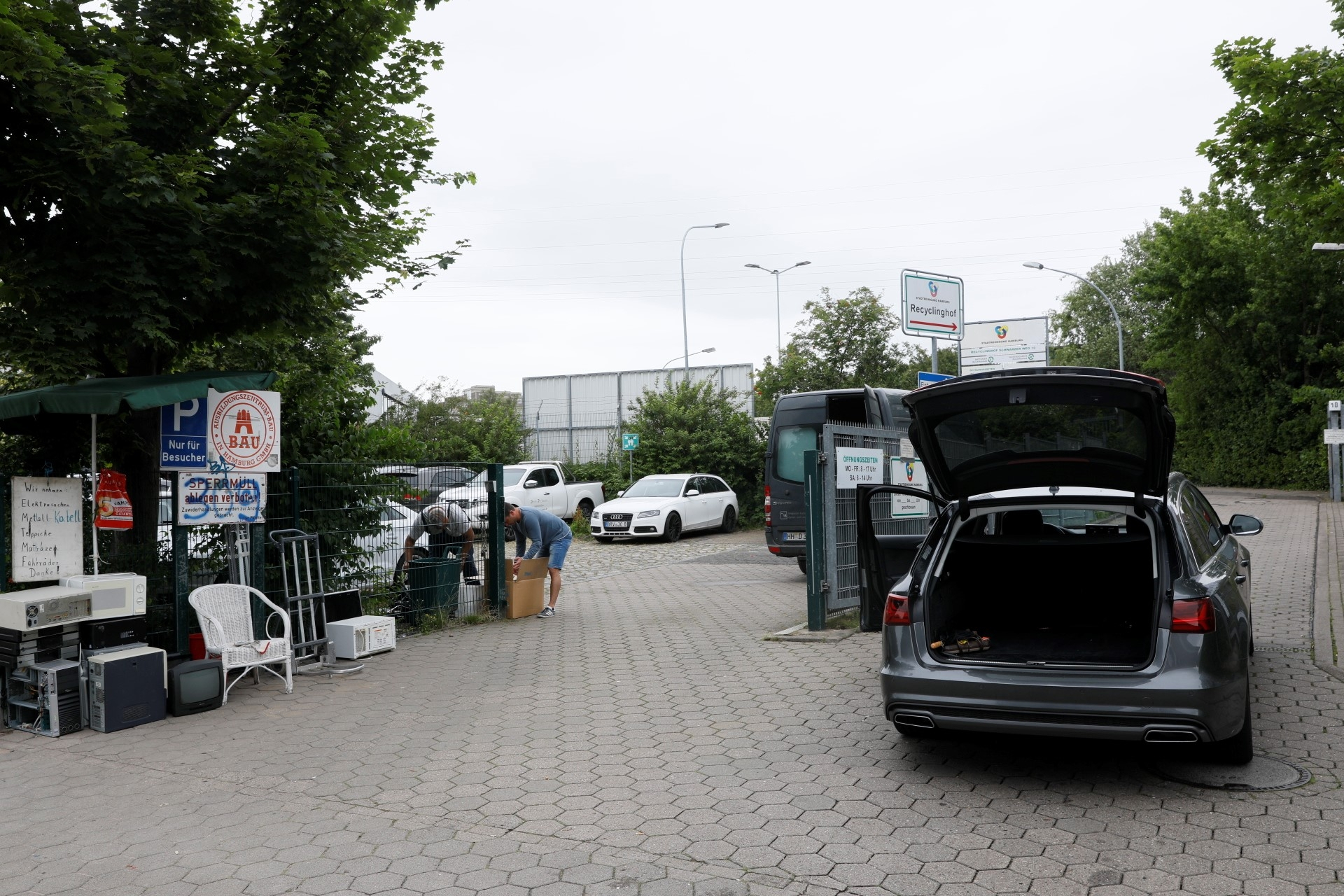 Schrotthändler vor Recyclinghof