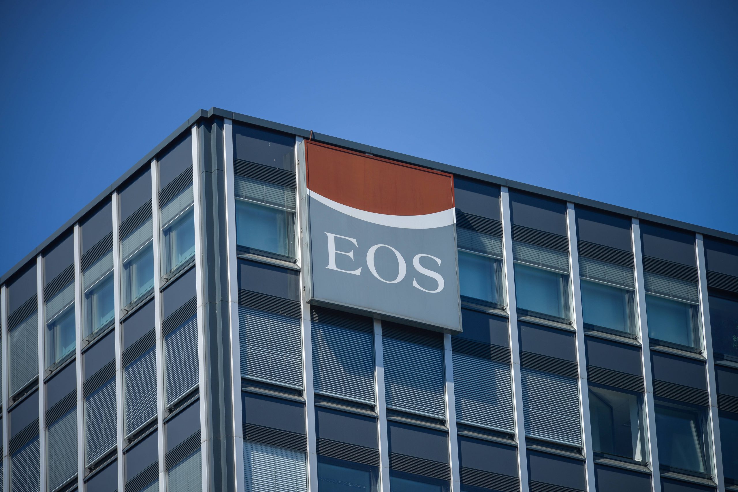 Firmenschild Eos