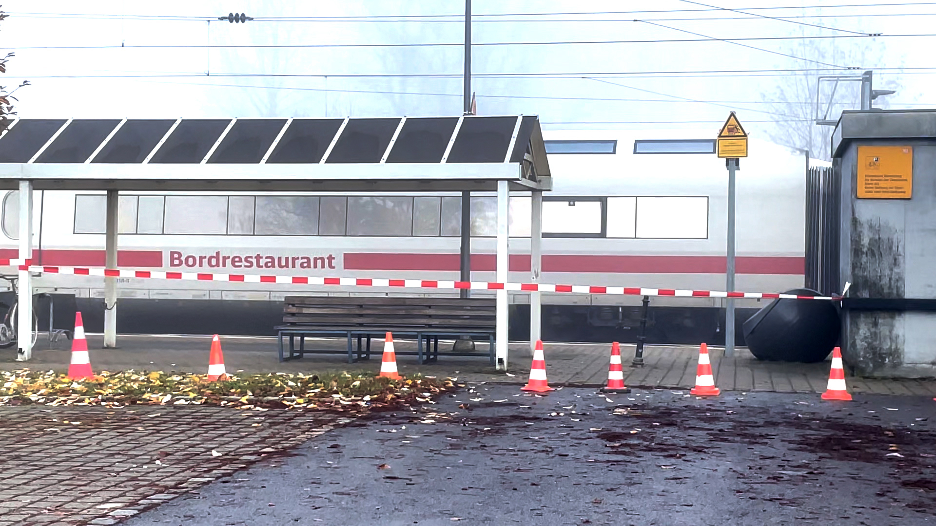 Der Bahnhof in Seubersdorf wurde weiträumig abgesperrt.