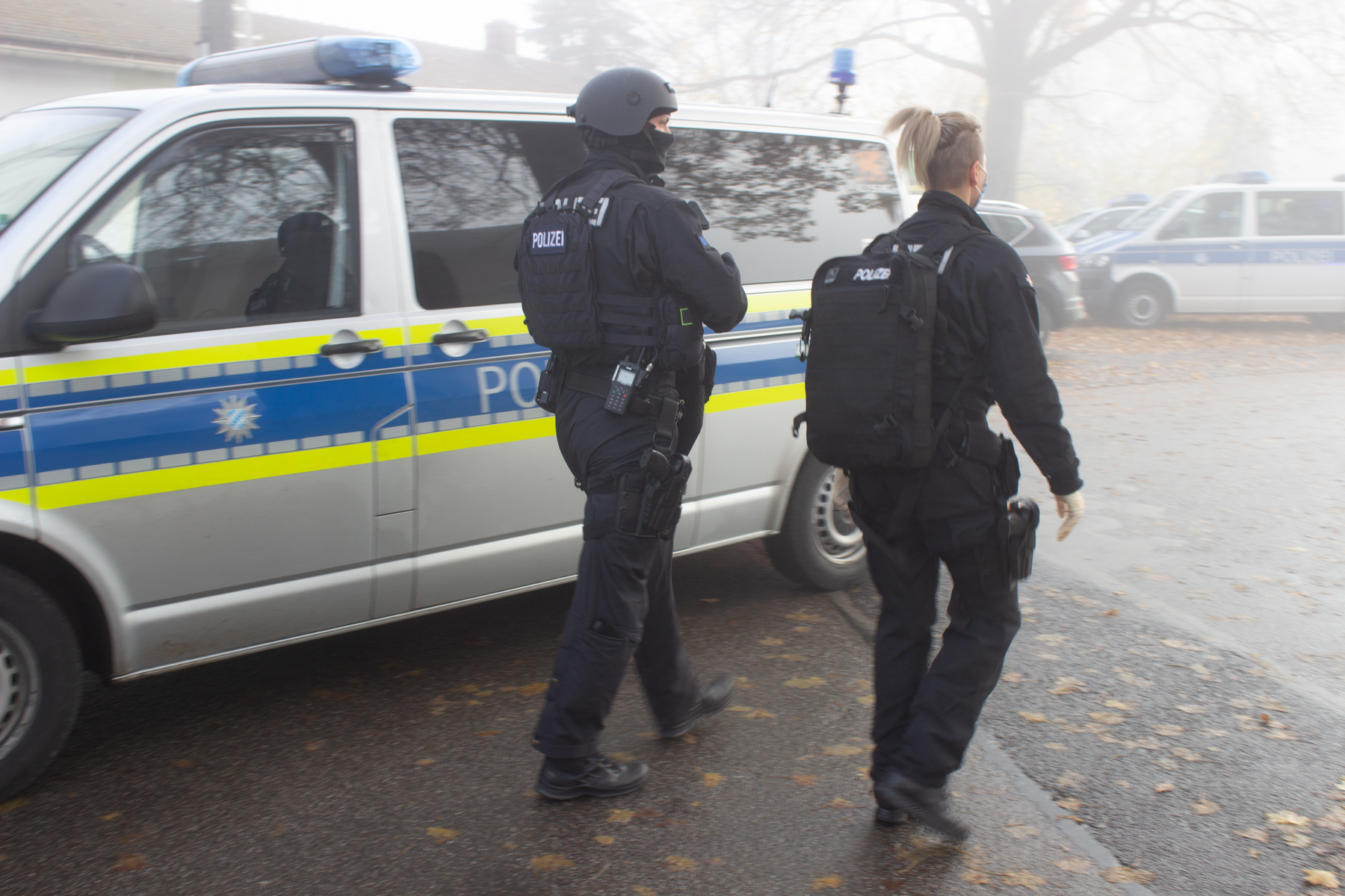 Die Polizei schickte ein Großaufgebot zum Bahnhof Seubersdorf.